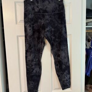 Lululemon diamond dye navy Black Tie-Dye align Leggings size 12